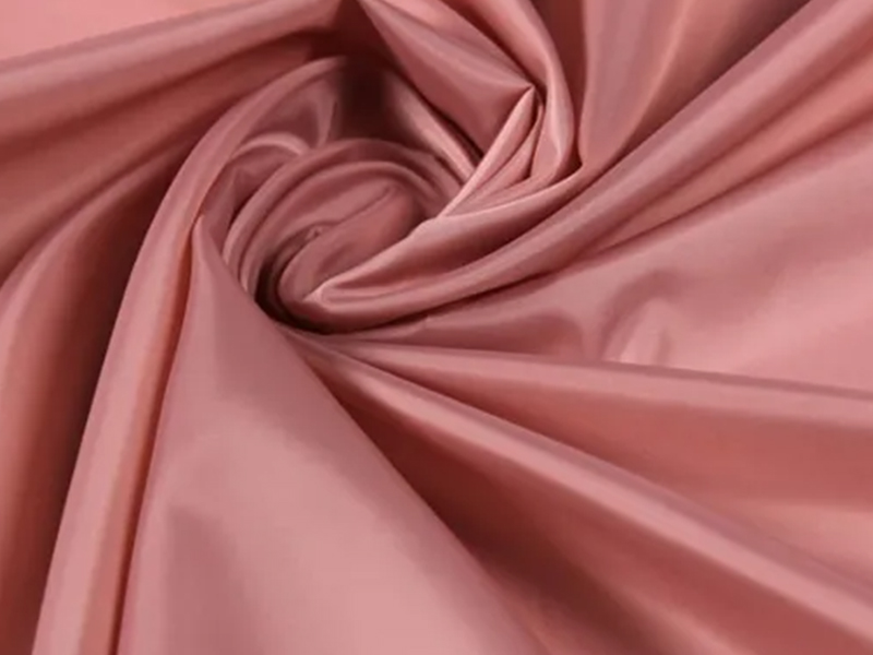 Tejido de tafetán 300t de teñido liso para chaquetas